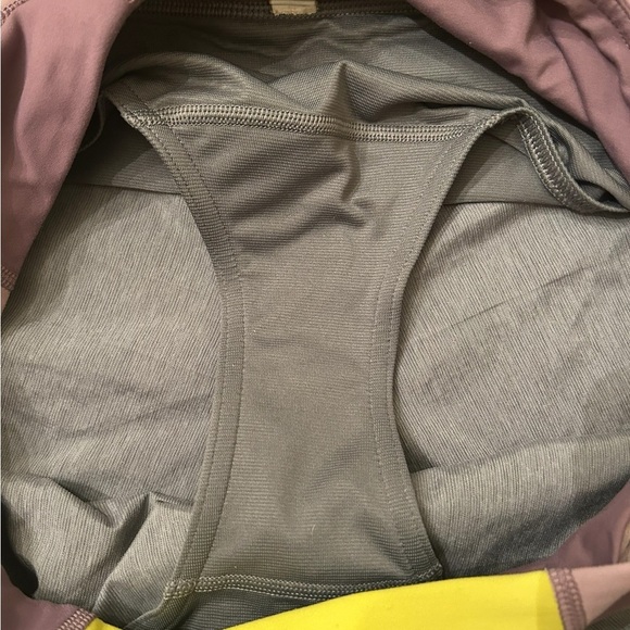 Lululemon Run time Shorts Size 6 - Picture 12 of 14